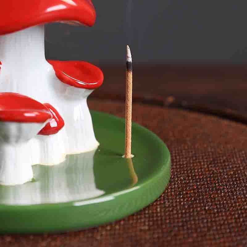 1pc Charming Ceramic Mushroom Waterfall Incense Holder - Aesthetic Decor for Home & Office, Creates Serene Ambiance with Fragrant Incense Sticks